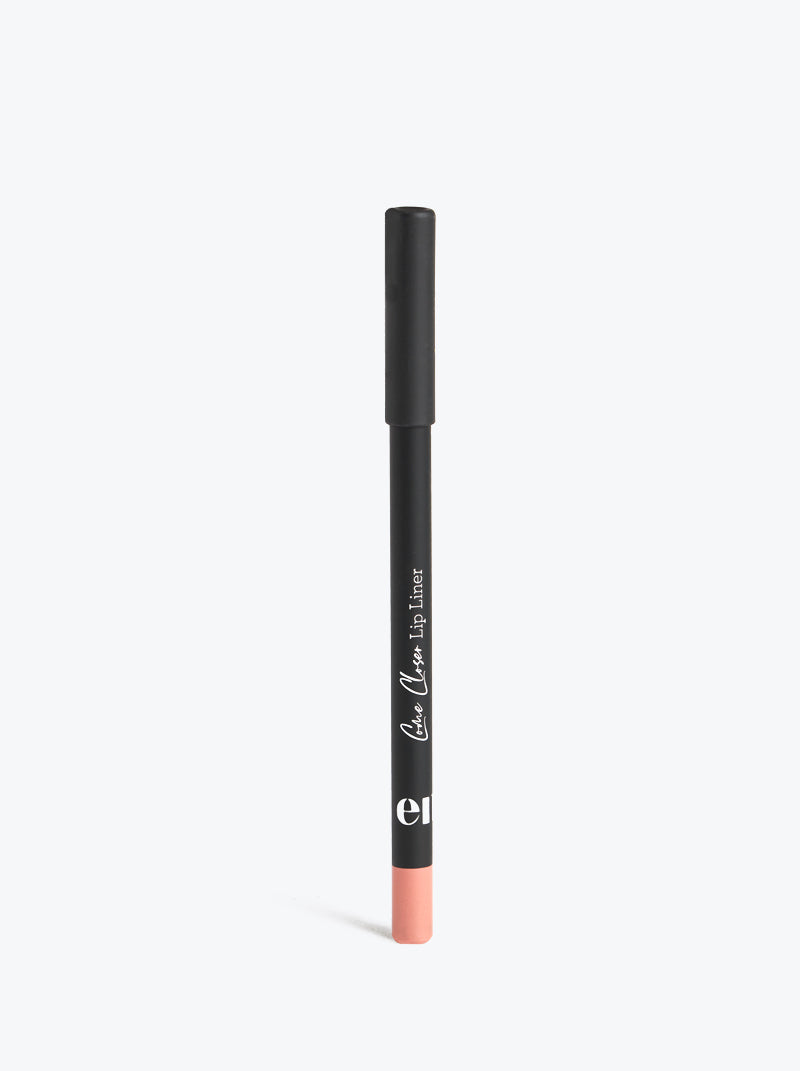 Lip Liner Come Closer
