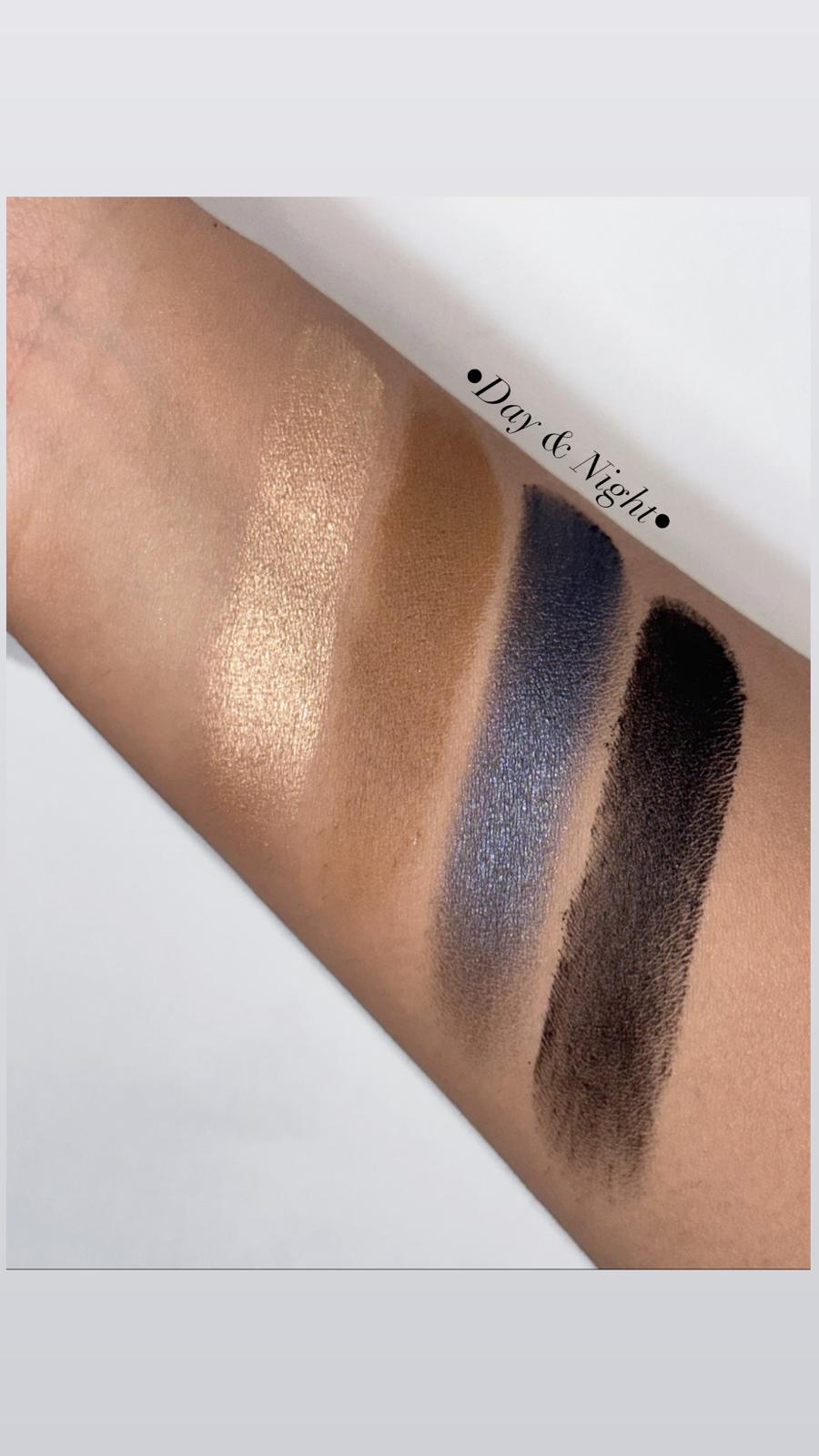 Day & Night Eye Shadow Palette